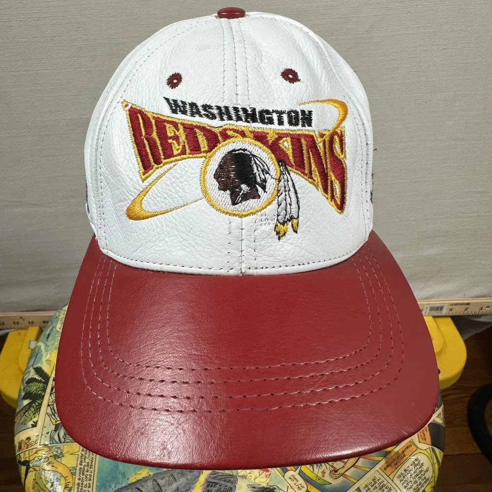Pro Elite Washington Redskins Hat Mens OSFA White Burgundy Excellent Leather NFL
